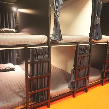 Hash Hostel Silom Soi 3